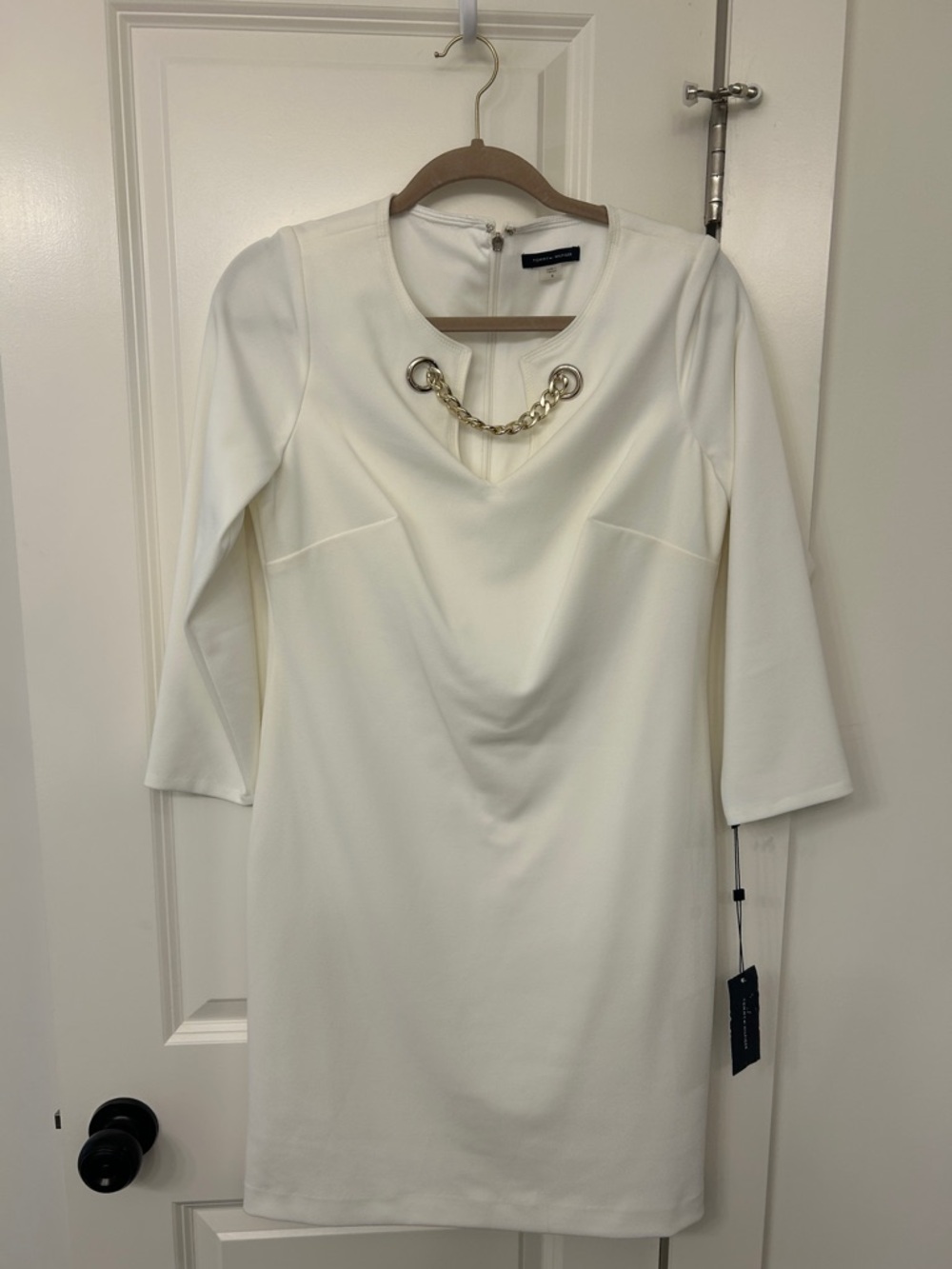 Tommy Hilfiger White Long-Sleeve Sheath Dress with Gold Chain Detail